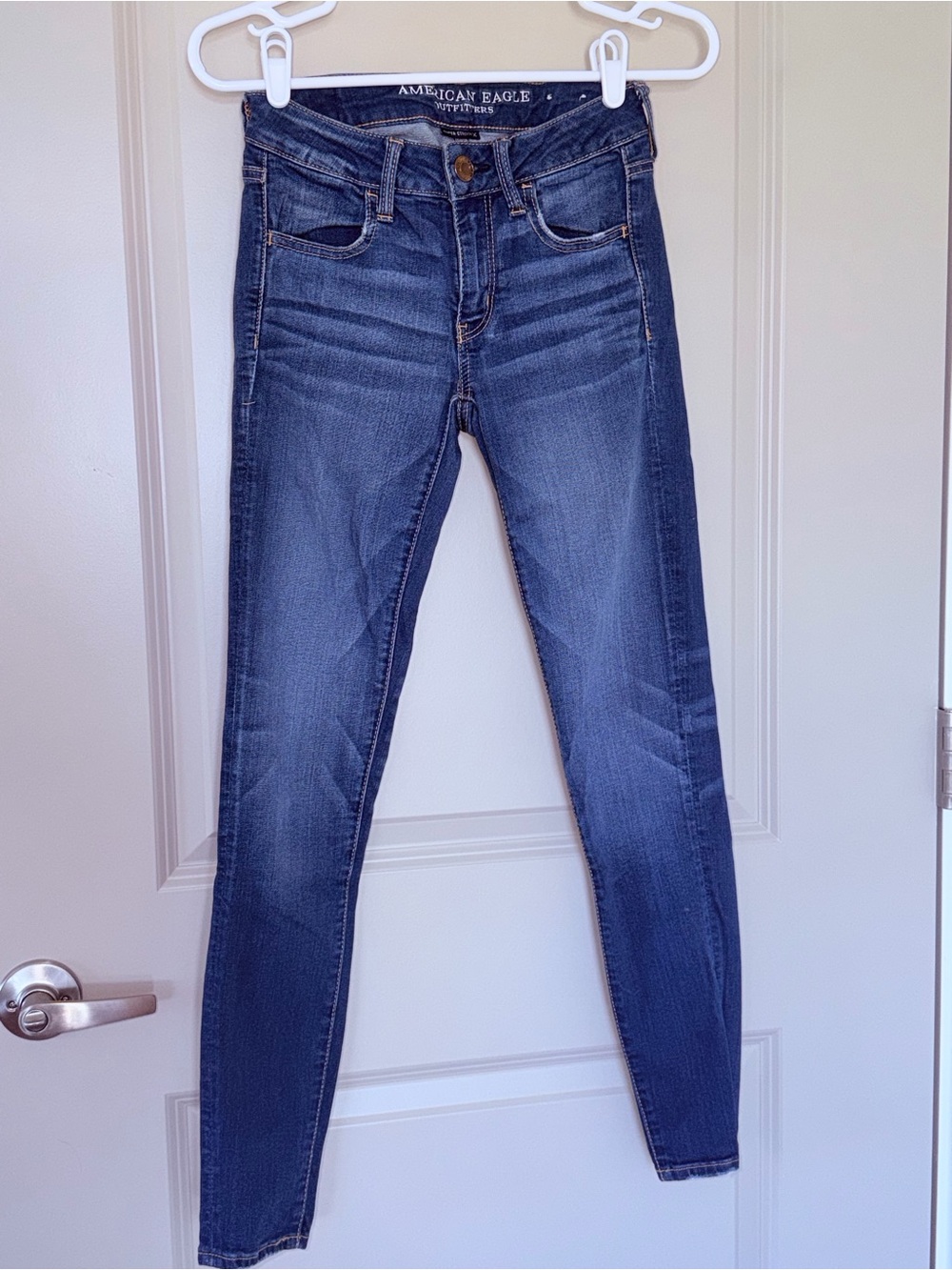 American Eagle Outfitters Size 2 Jegging Jeans in Dark Blue Wash